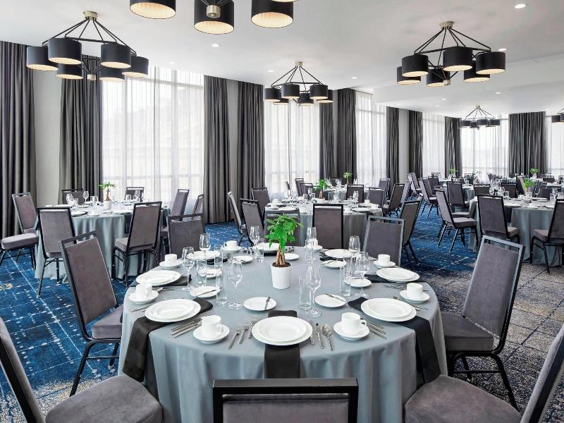 Autograph Collection The Oaklander Hotel image