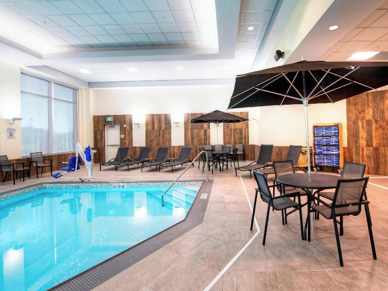 Fairfield Inn & Suites Ottawa Airport