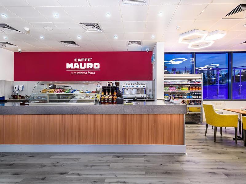 Atrium Hotel Heathrow image
