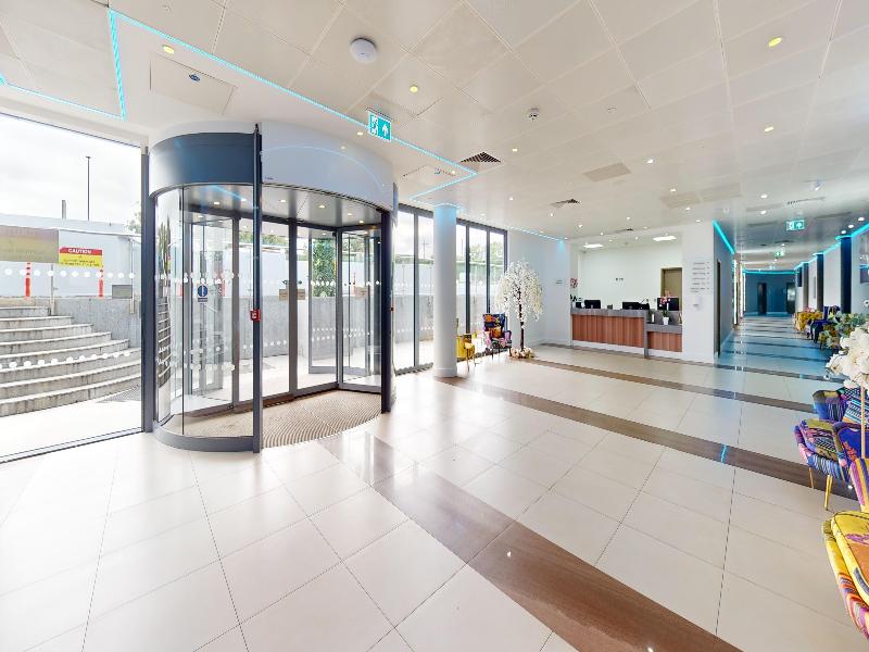 Atrium Hotel Heathrow image