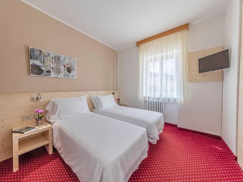 Hotel Sorapiss image