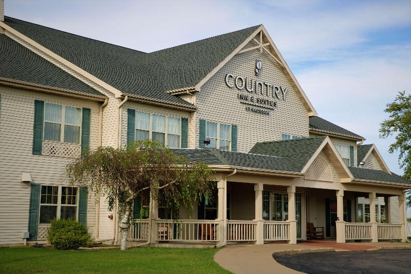 Country Inn & Suites by Radisson, Stockton, IL image 8