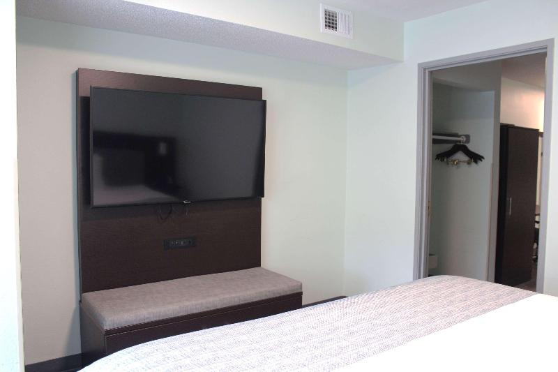 Wingate by Wyndham Waldorf/Washington DC Area image