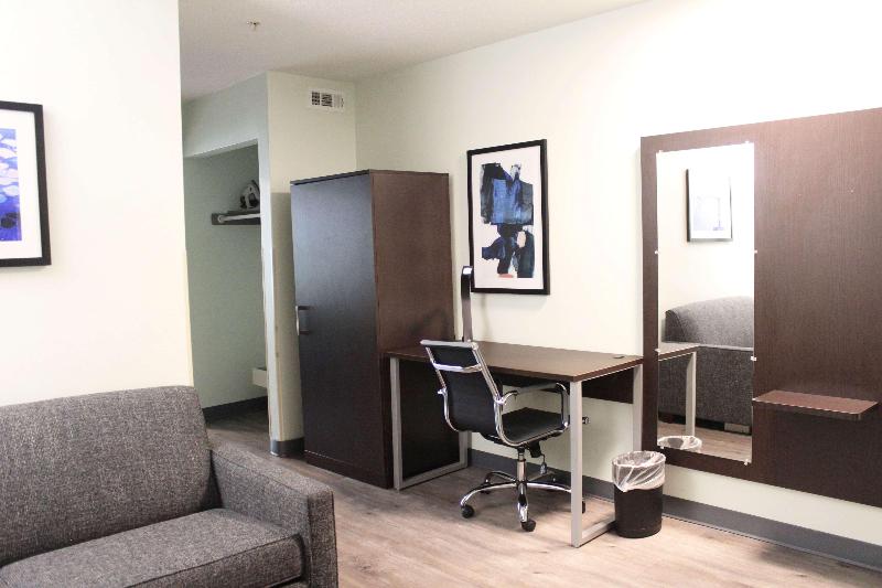 Wingate by Wyndham Waldorf/Washington DC Area image