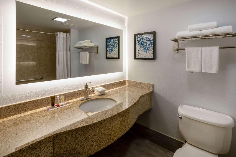 Wingate by Wyndham Waldorf/Washington DC Area image