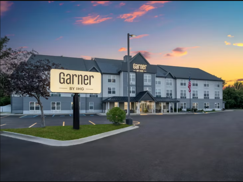 Country Inn & Suites by Radisson, Birch Run-Franke