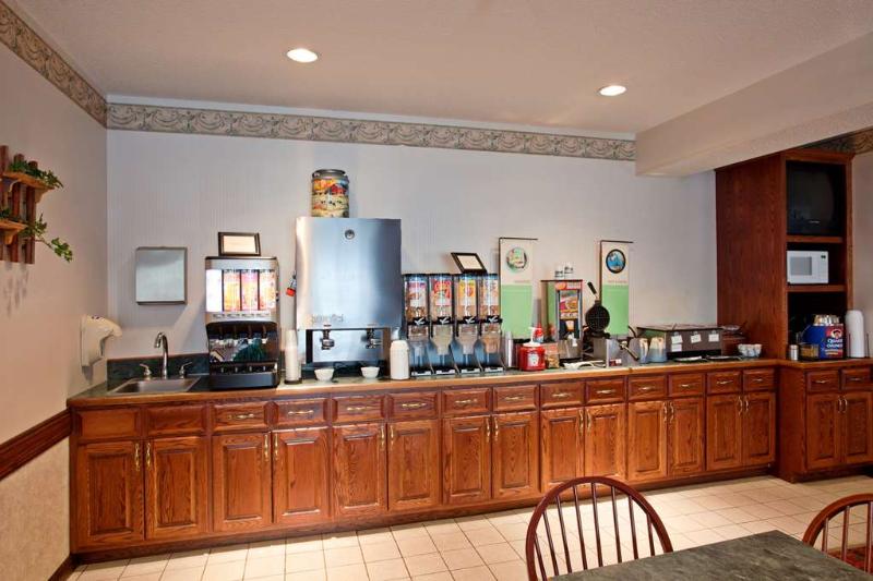 Country Inn & Suites by Radisson, Elk River, MN image