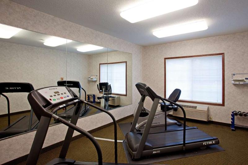 Country Inn & Suites by Radisson, Elk River, MN image