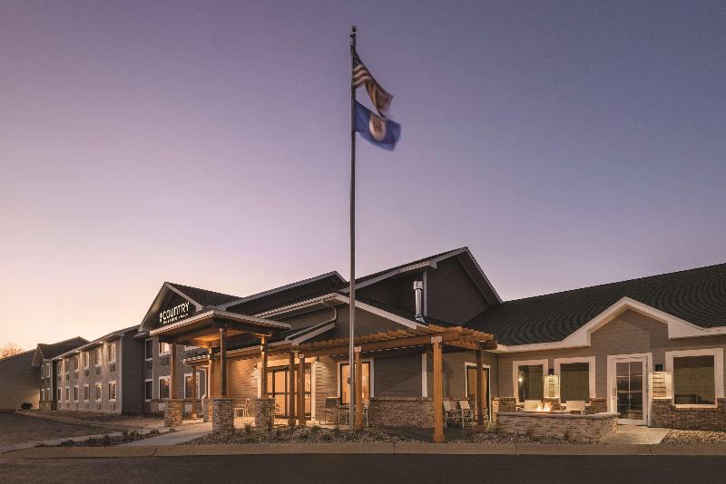 Country Inn & Suites by Radisson, Northfield, MN image