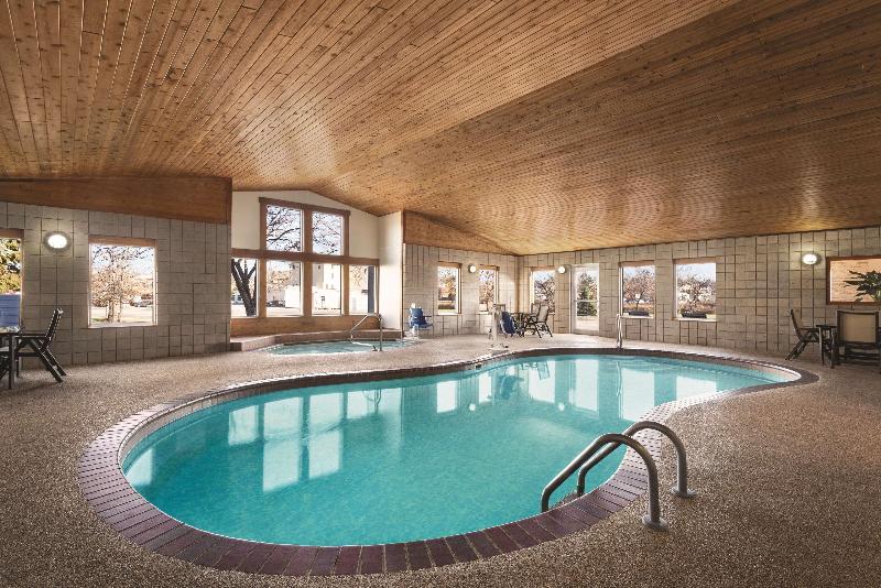 Country Inn & Suites by Radisson, Northfield, MN image