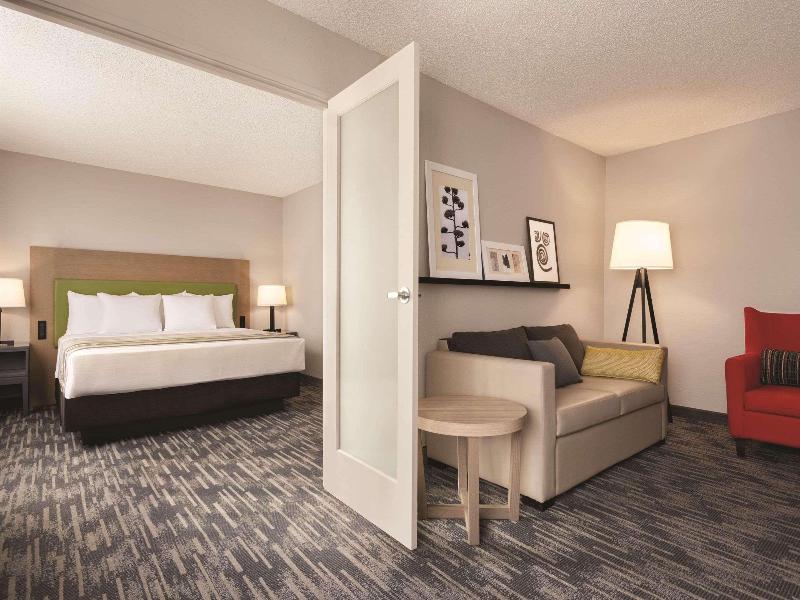 Country Inn & Suites by Radisson, Northfield, MN image