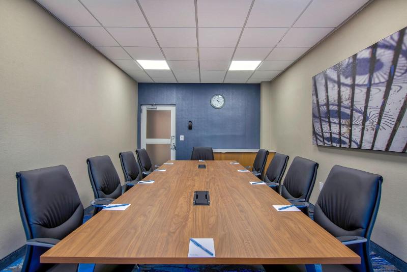 Country Inn & Suites by Radisson image