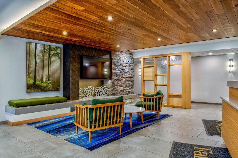Country Inn & Suites by Radisson image