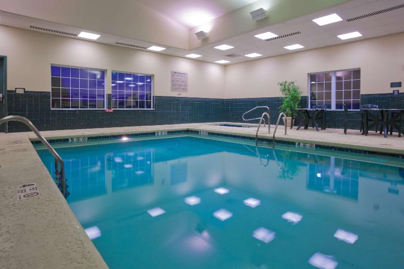 Country Inn & Suites by Radisson image