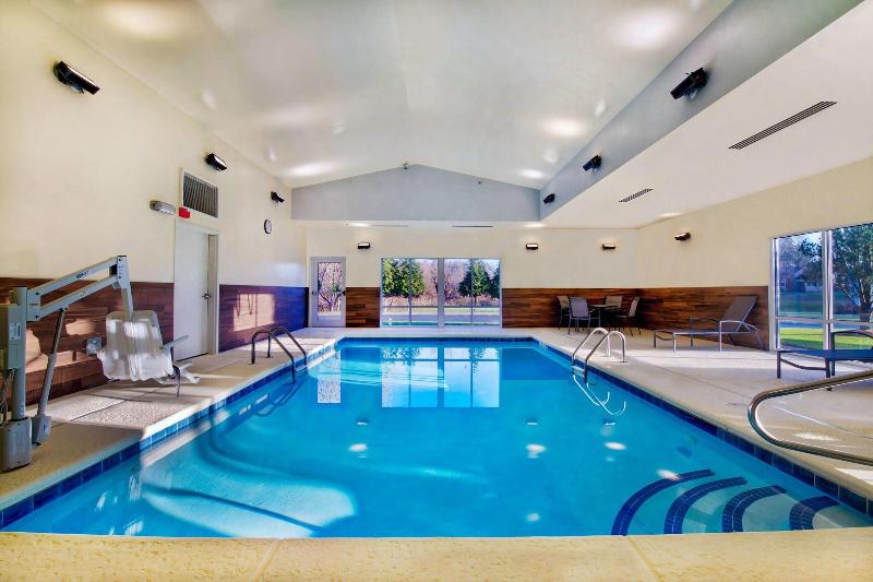 Country Inn & Suites by Radisson image