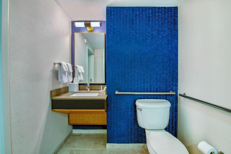 Country Inn & Suites by Radisson image