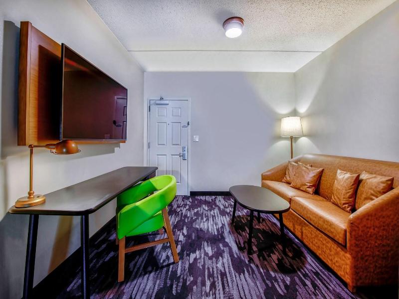 Country Inn & Suites by Radisson image