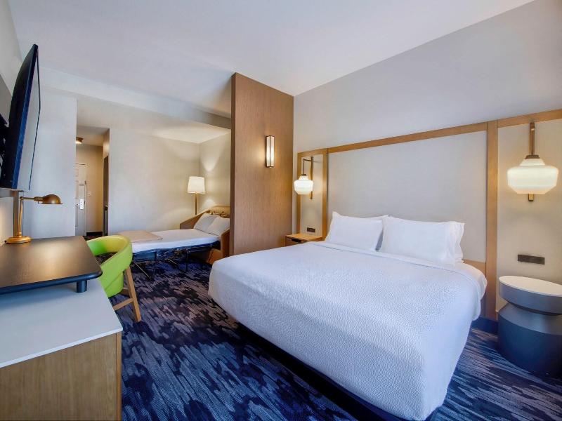Country Inn & Suites by Radisson image