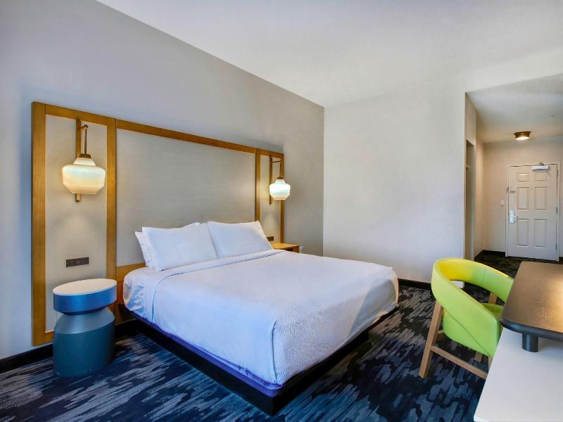 Country Inn & Suites by Radisson image