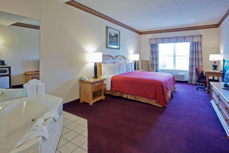 Country Inn & Suites by Radisson image