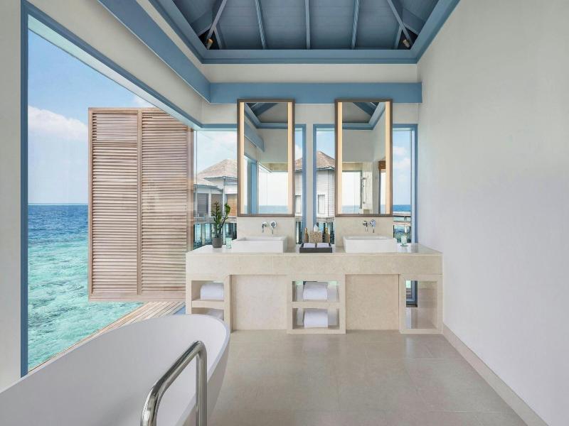 The Halcyon Private Isles Maldives, Autograph Col