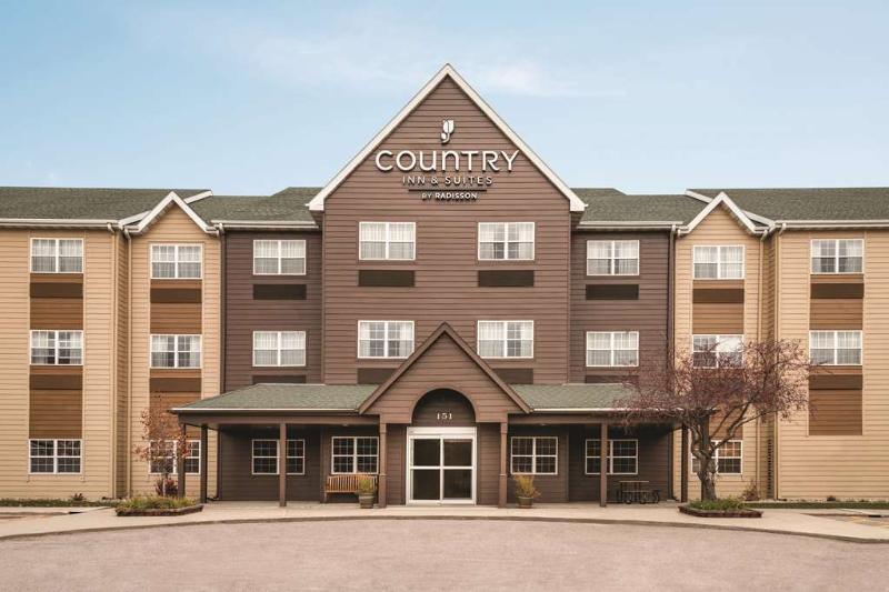 Country Inn & Suites by Radisson, Dakota Dunes, SD image
