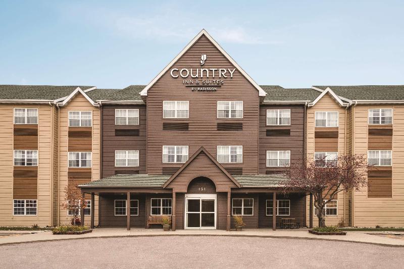 Country Inn & Suites by Radisson, Dakota Dunes, SD image