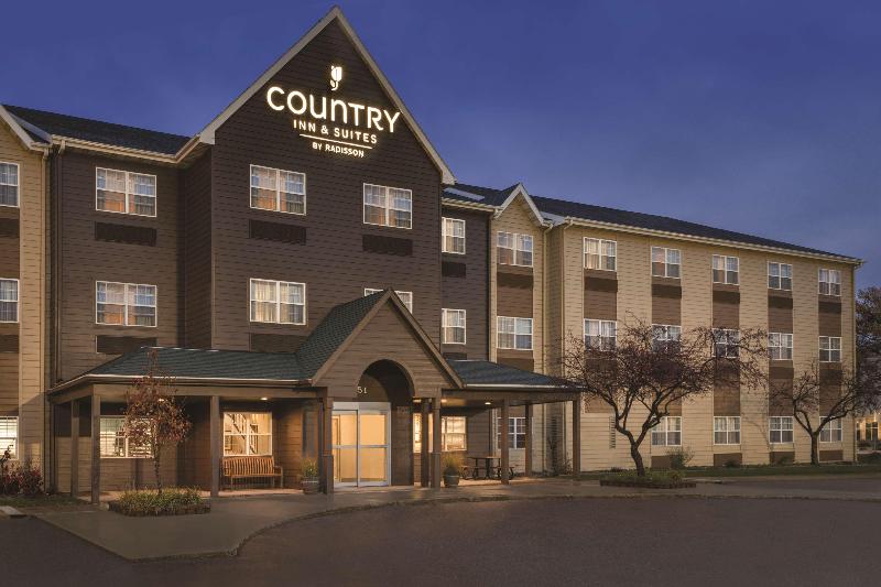 Country Inn & Suites by Radisson, Dakota Dunes, SD image