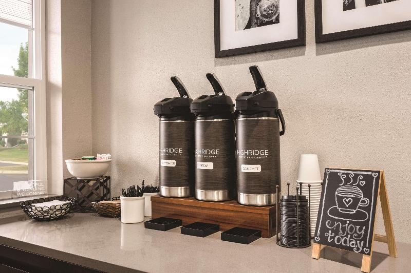 Country Inn & Suites by Radisson, Dakota Dunes, SD image