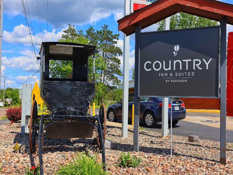 Country Inn & Suites by Radisson, Sparta, WI image