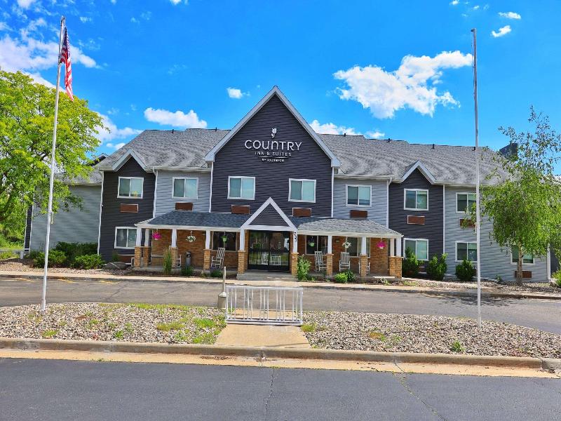 Country Inn & Suites by Radisson, Sparta, WI image