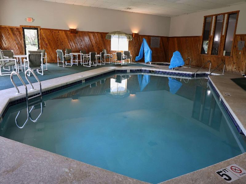 Country Inn & Suites by Radisson, Sparta, WI image