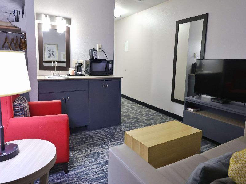 Country Inn & Suites by Radisson, Sparta, WI image