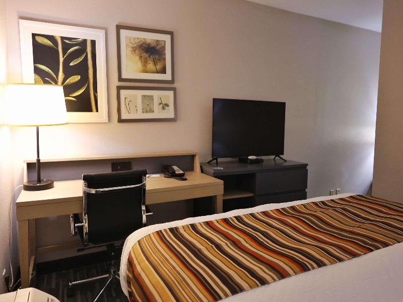 Country Inn & Suites by Radisson, Sparta, WI image