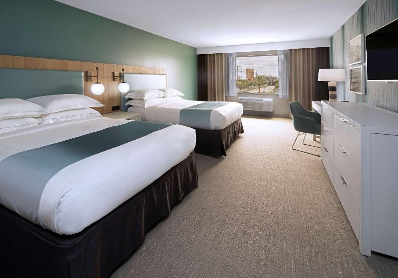 Suncoast Park Hotel Anaheim Resort Tapestry Hilton image