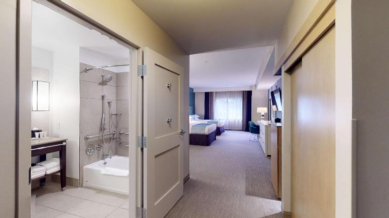 Suncoast Park Hotel Anaheim Resort Tapestry Hilton image