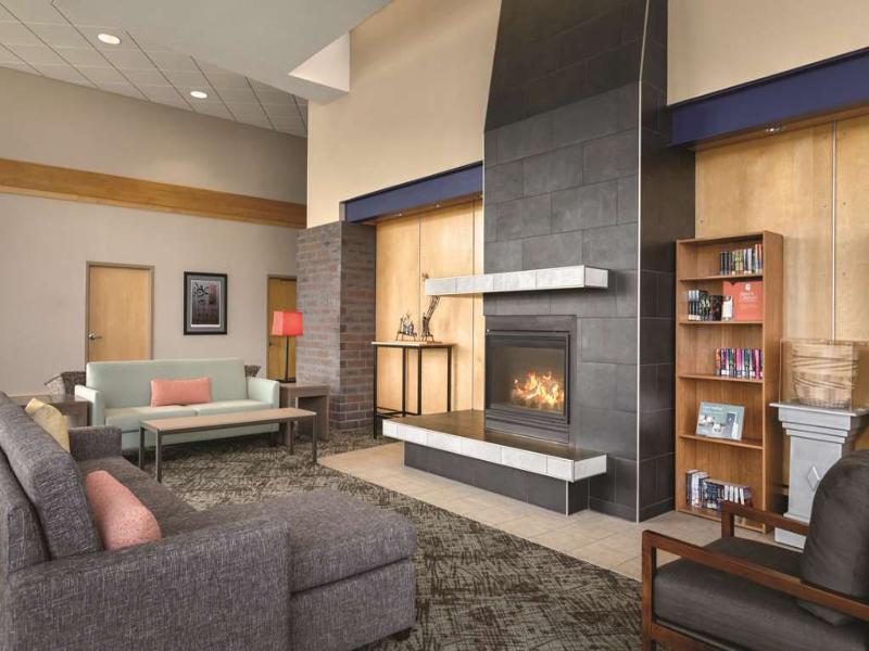 Country Inn & Suites by Radisson, Fergus Falls, MN image