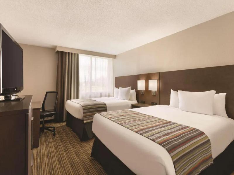Country Inn & Suites by Radisson, Fergus Falls, MN image