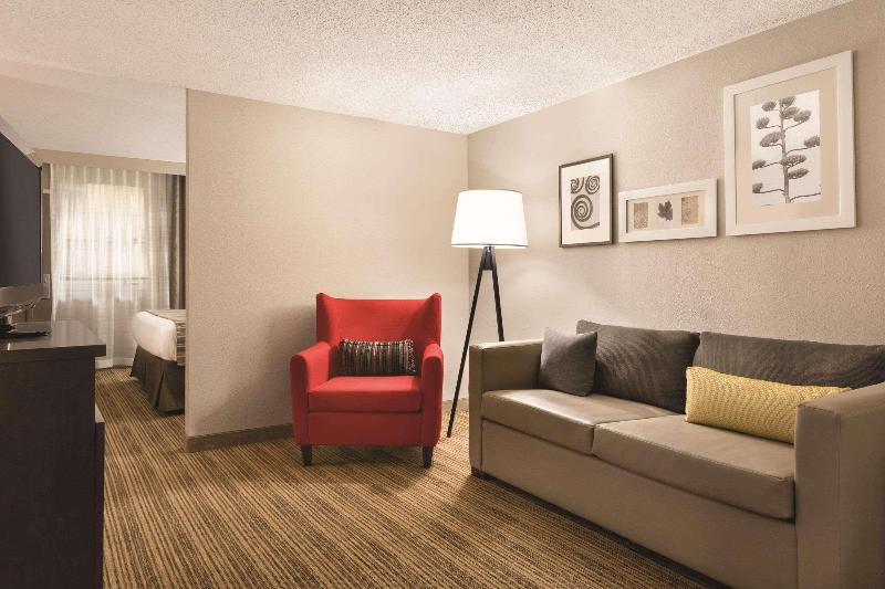 Country Inn & Suites by Radisson, Fergus Falls, MN image