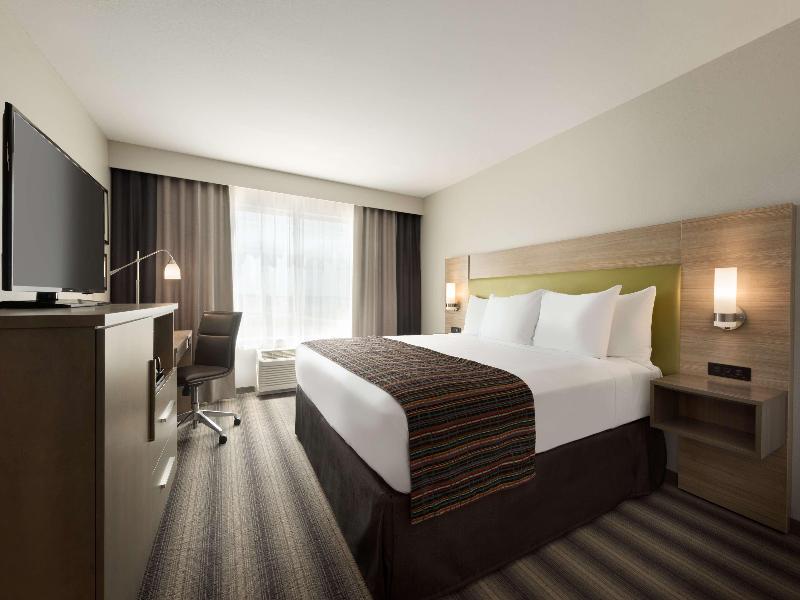 Country Inn & Suites by Radisson Indianola IA image