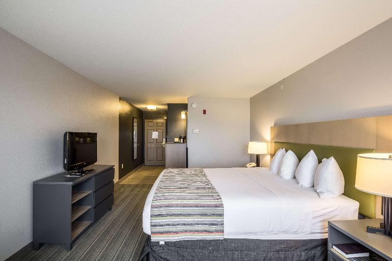 Country Inn & Suites by Radisson, Fond du Lac, WI — photo 151