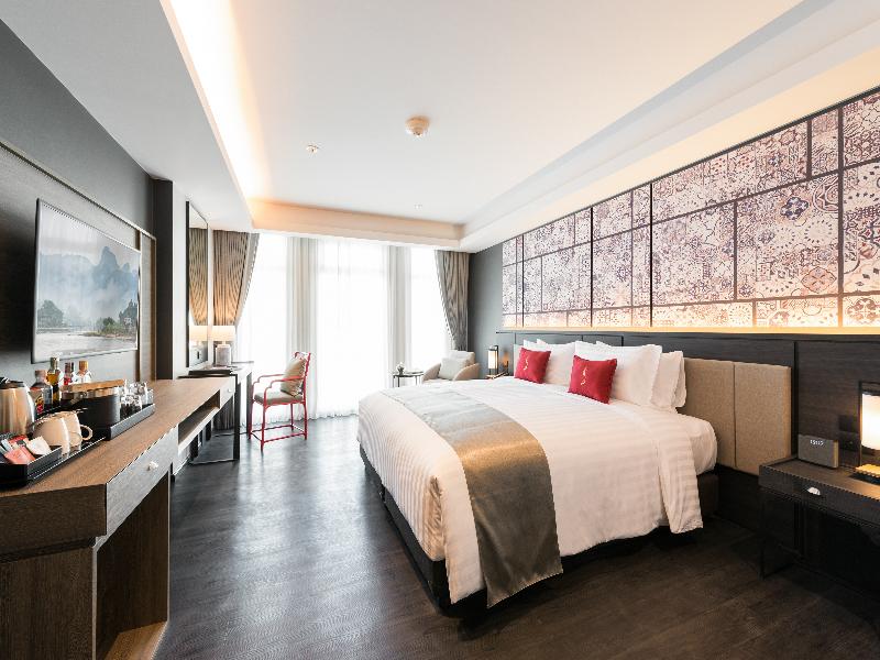 Ramada Plaza by Wyndham Chao Fah image
