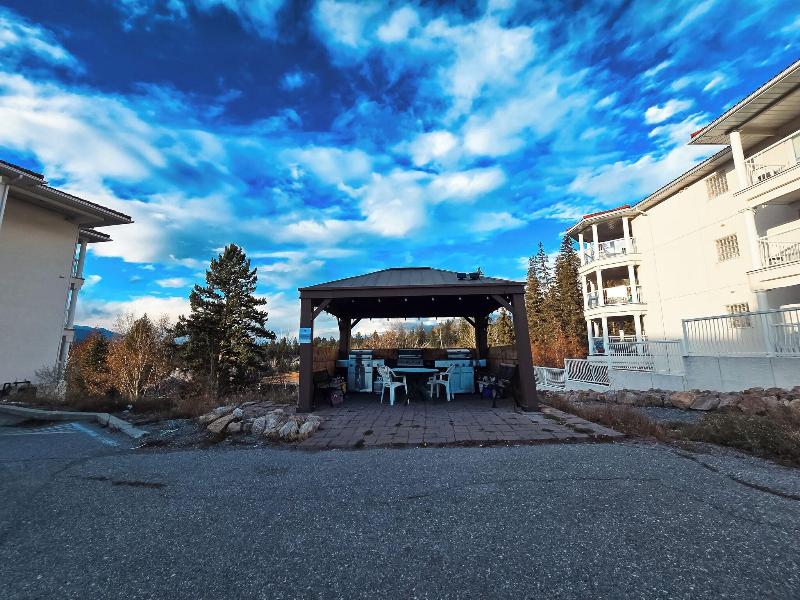 Mountain View Resort and Suites Fairmont Hot Spr