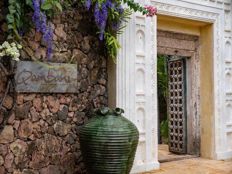 Qambani Luxury Villas image