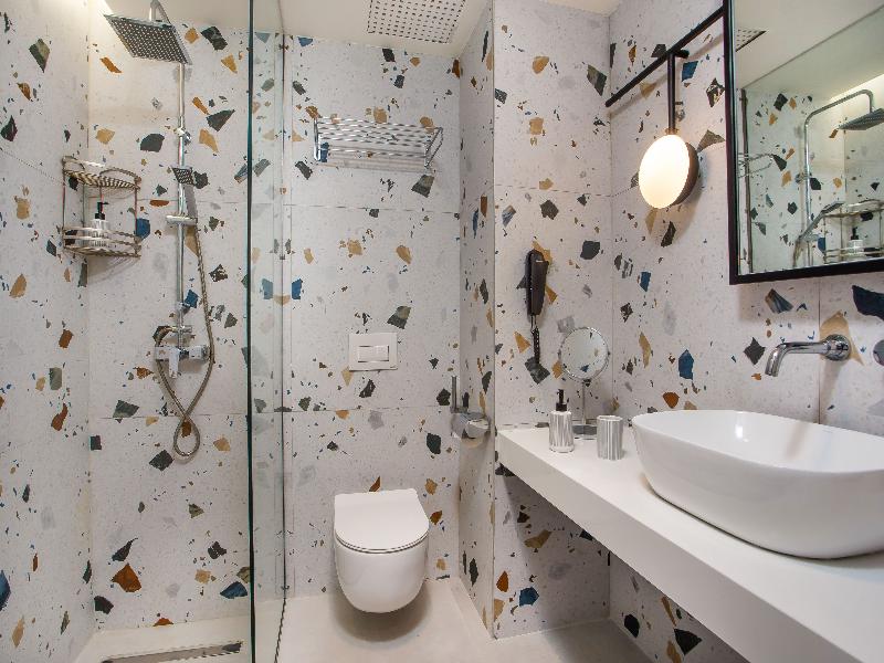 Mazoren Art Hotel image