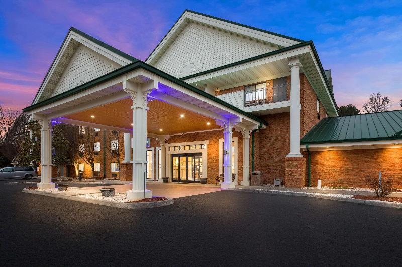 Country Inn & Suites Jonesborough-Johnson City W image