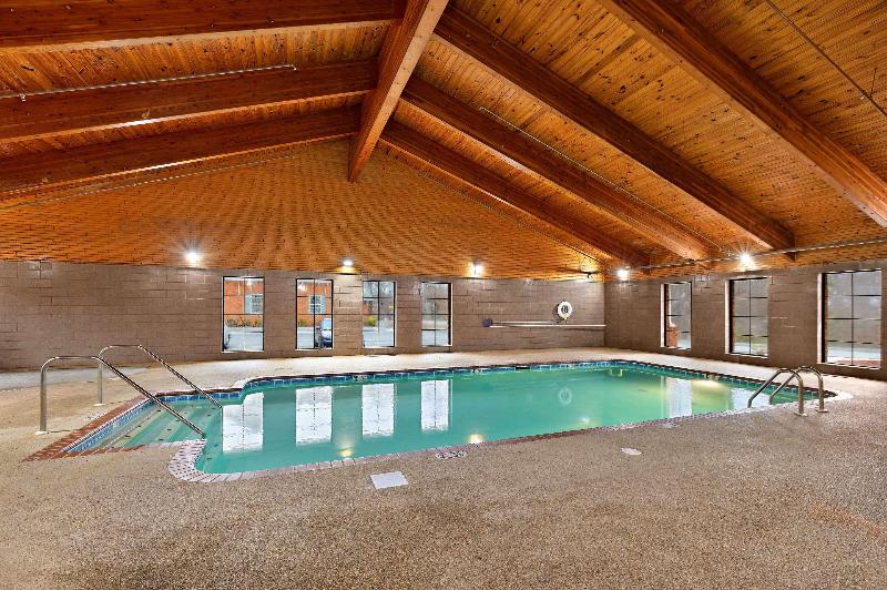 Country Inn & Suites Jonesborough-Johnson City W image