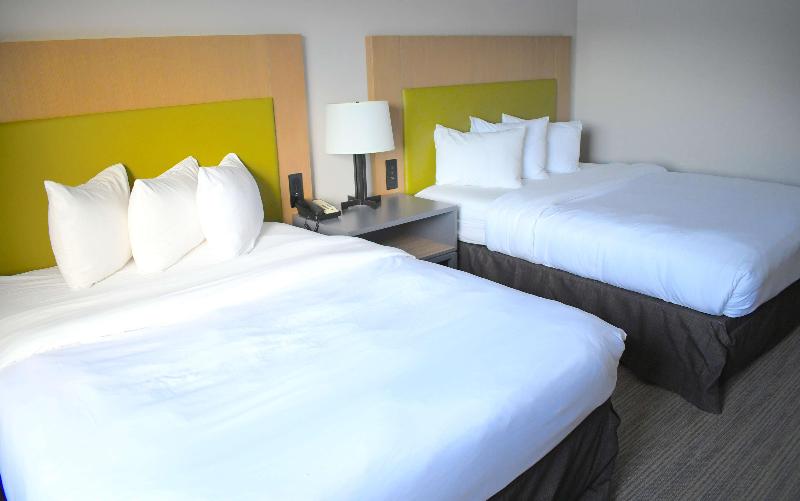 Country Inn & Suites Jonesborough-Johnson City W image