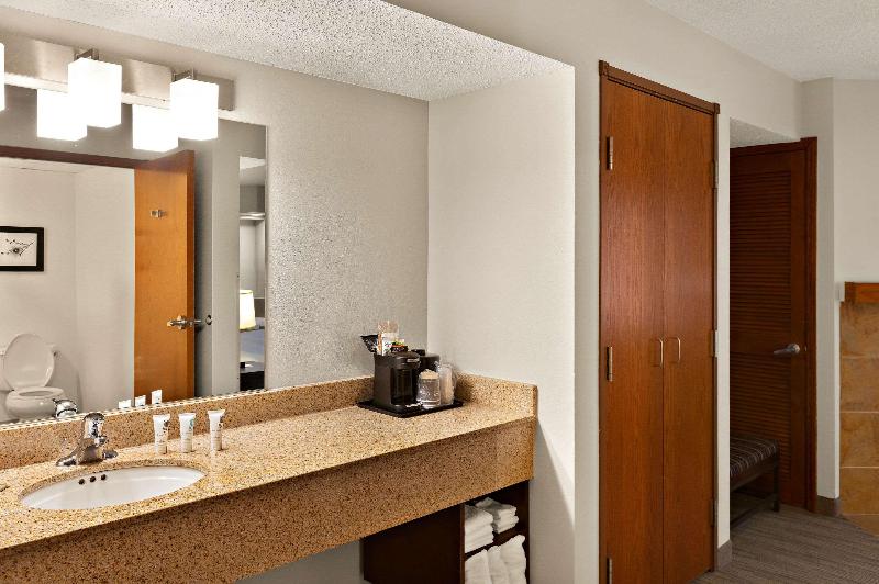 Country Inn & Suites Jonesborough-Johnson City W image