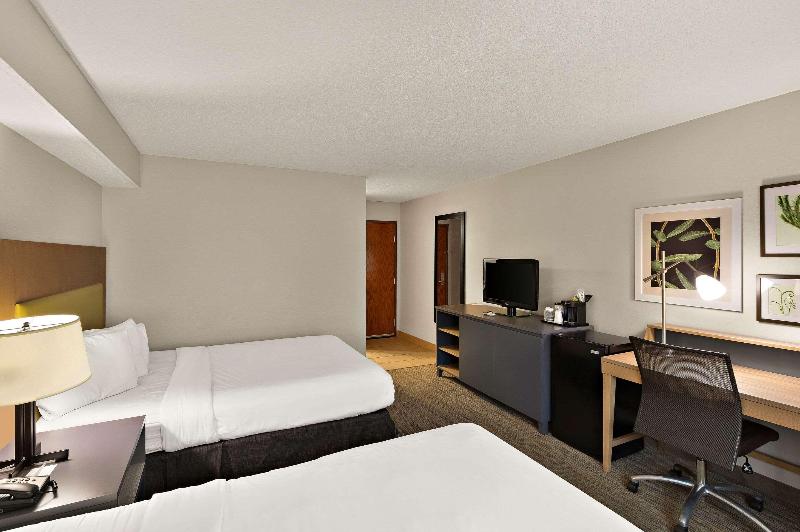 Country Inn & Suites Jonesborough-Johnson City W image